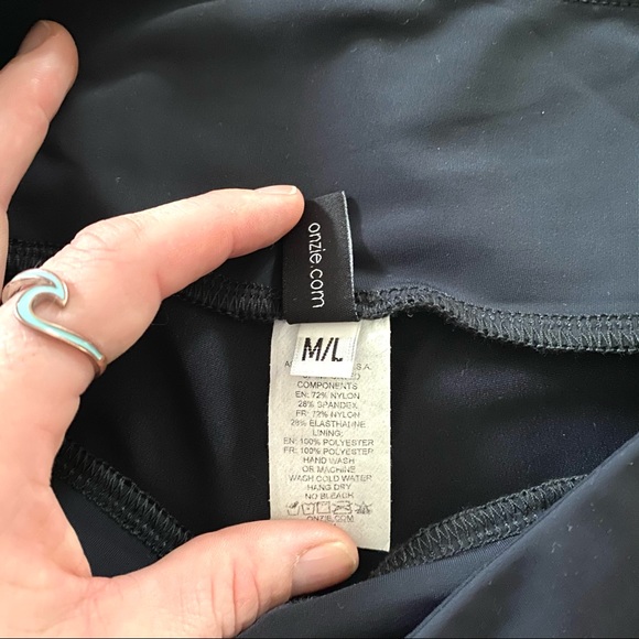 Onzie Weave Capri NWTs - Picture 5 of 8